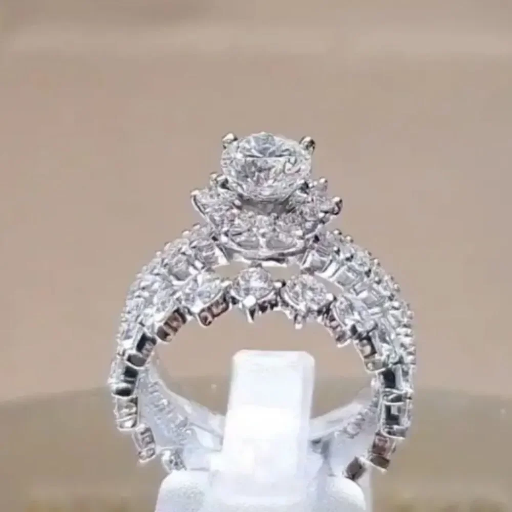 Elegant diamond wedding ring set sz 6